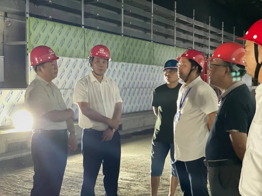 ����˾���޻�ʵ�ص������·��������