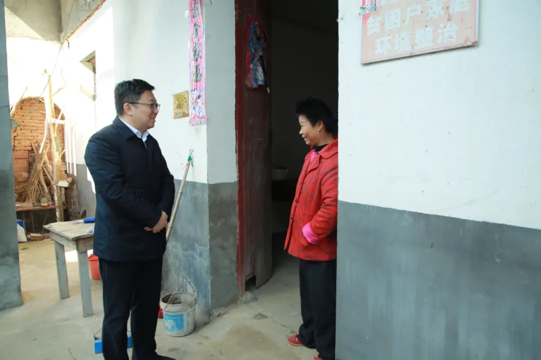 ������ɾ� ��ƶ���Ĳ�ժ�������ϲ���Ͷ��˾�������忪չ�߷�ο��