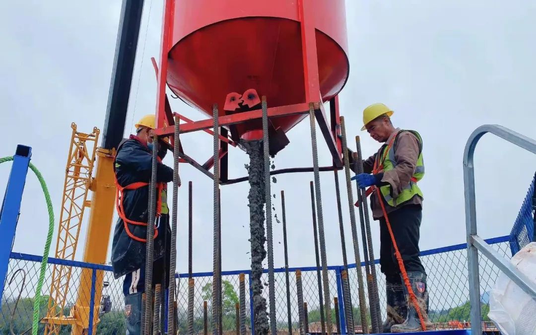 ���г����º������ٿ�������������Ŀ����ָ�Ӳ��칫�ҵڶ��ε�����